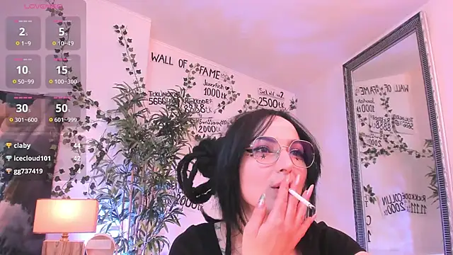 mira0_0 Live XXX-Chat