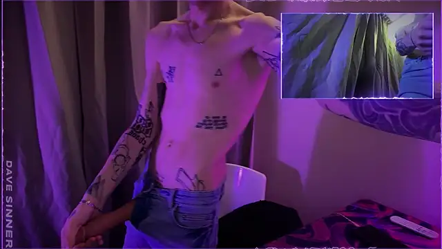Show modela davesinner na web-kameri