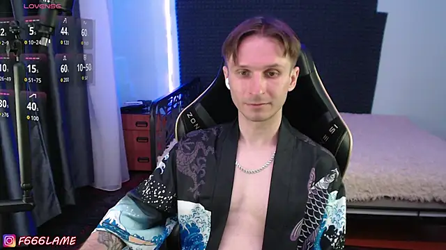 Chat XXX en directo de F666LAME