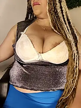 XXX chat uživo modela Eva_luxxeii