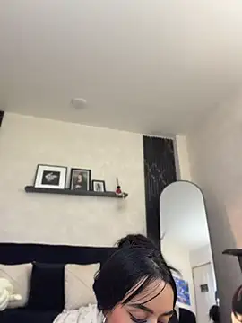 EmmyEvans1's Live XXX Chat