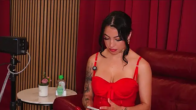IsabelaWhite 现场XXX聊天