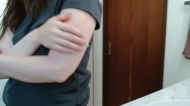 _Ema_ch Show Webcam