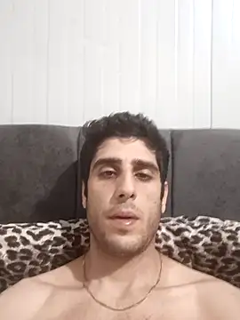 Chat +18 de arenn1997 ao vivo