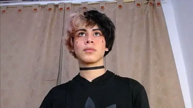 XXX chat uživo modela DaraSweet20