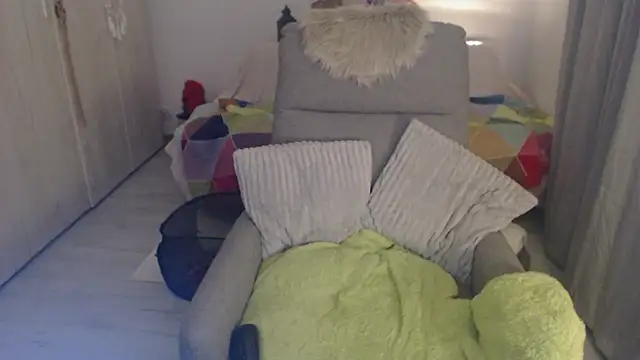 Divineblond Adlı Modelin Canlı XXX Sohbeti