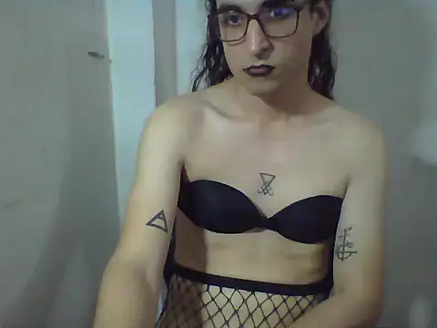 LaCuerva Show in webcam