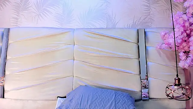 CatarinaMayer_ Adlı Modelin Canlı XXX Sohbeti