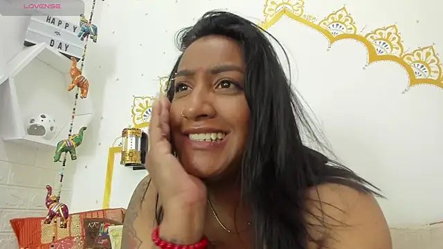 Chat +18 de LadyNahir ao vivo