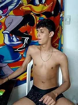 Alayn_sexy_ayes 即時 XXX 聊天