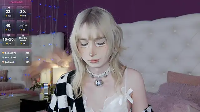 cutetomie: διαδικτυακό σόου στην κάμερα