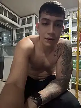 Show de OliverWest04 na webcam