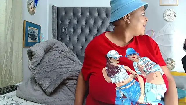 Show Webcam de BUSTYQUEEN56_