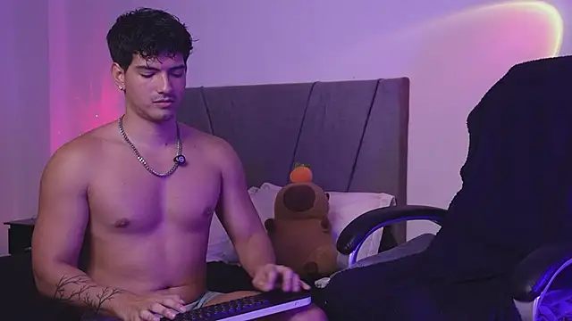 bbbeachboy Adlı Modelin Web Kamerası Şovu