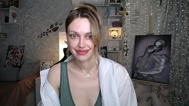 NickyAdamidi লাইভ XXX চ্যাট