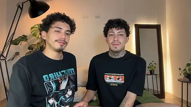 Noah_and_Steven – Live XXX-chat