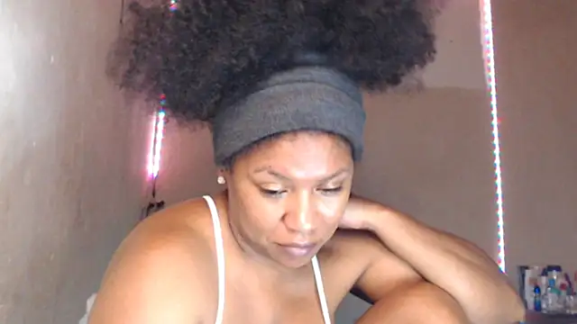 Chat +18 de cherry_cleou ao vivo