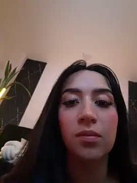 Živý XXX chat EmmyEvans1