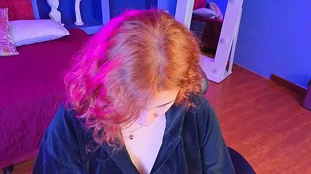 Czat XXX na żywo – littlee_red