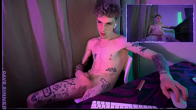 davesinner élő XXX-chatje