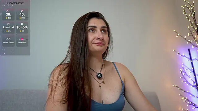 XXX chat uživo modela DeILia_Persis