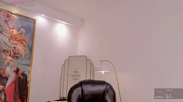 EveBensonX Adlı Modelin Canlı XXX Sohbeti