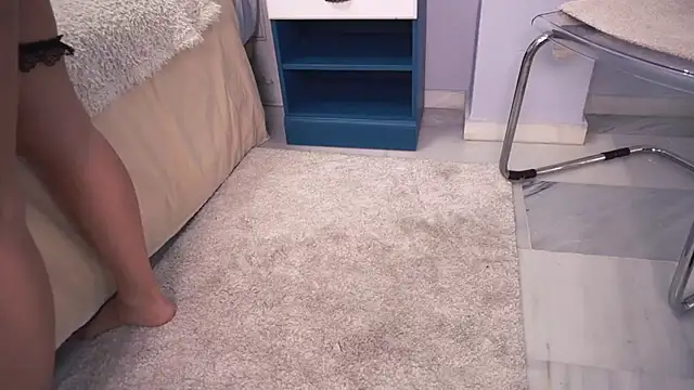 new_dee: απευθείας συνομιλία ΧΧΧ