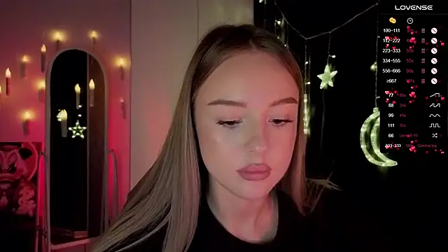 Nestyzz Live XXX Chat