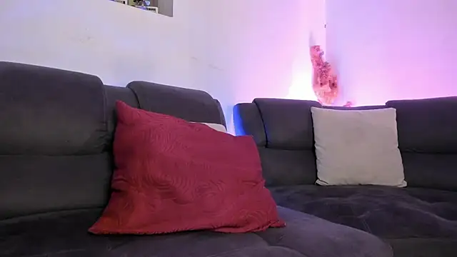Agathaks Adlı Modelin Canlı XXX Sohbeti