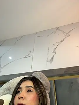Mia_Rodriguezz_n Webbikameraesitys