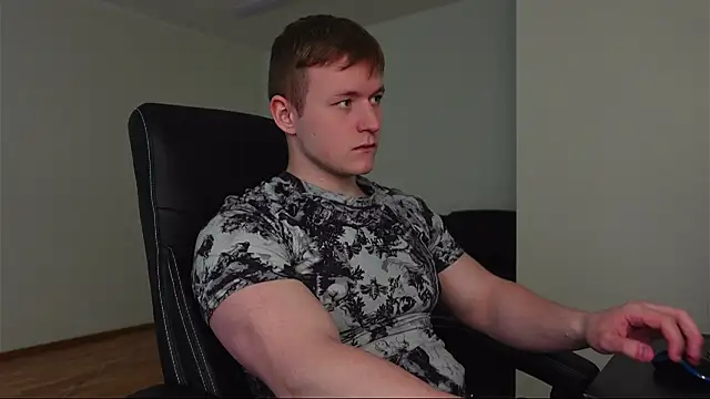 Онлайн чат XXX Richard_Dullas