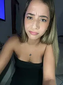 missbella_ Adlı Modelin Canlı XXX Sohbeti