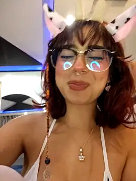 Sarah_Lark- Chat XXX live