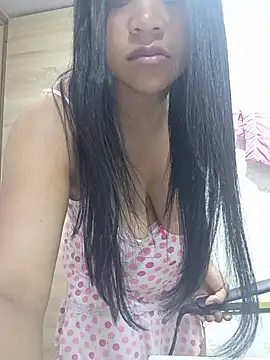 Chat XXX en directo de LexyJohnnes_