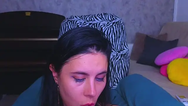 Chat +18 de Kitty4_Reed ao vivo