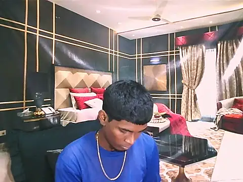 IndianThuggin 在線直播表演