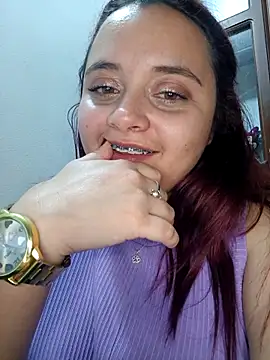 XXX chat uživo modela CURVY-HORNY