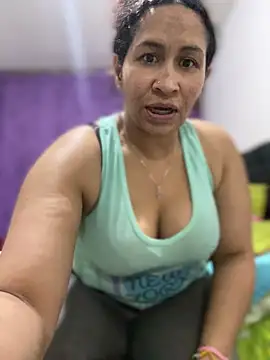 Chat XXX ao vivo de Carola-Ross