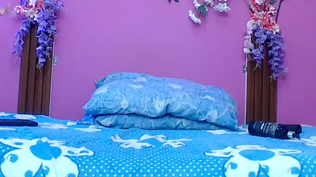 Chat +18 de skinnybarbie022 ao vivo