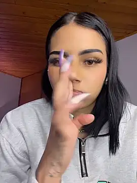 Hilary_pinkkn Live XXX chat