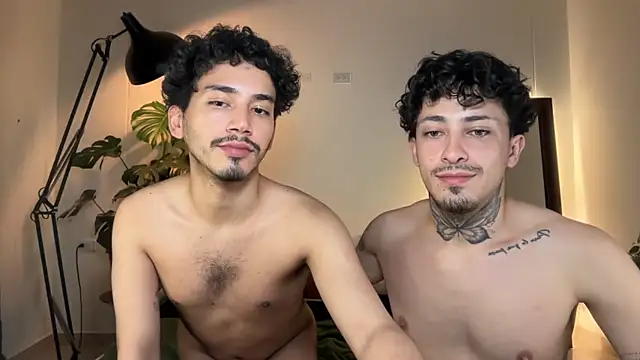 Show modela Noah_and_Steven na web-kameri