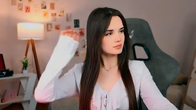 Show modela serenenov na web-kameri