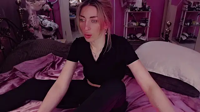 Онлайн чат XXX AnnieGOld_