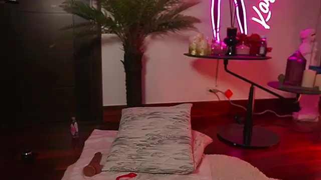 Katyerave 라이브 XXX 채팅