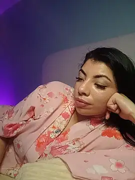 Miaparkerss_ Pertunjukan Webcam
