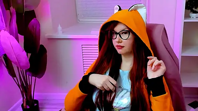 Онлайн чат XXX CarolGiggly