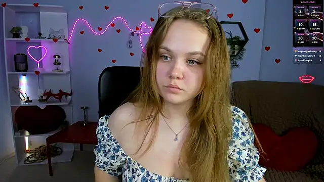 keri_ti's Live XXX Chat