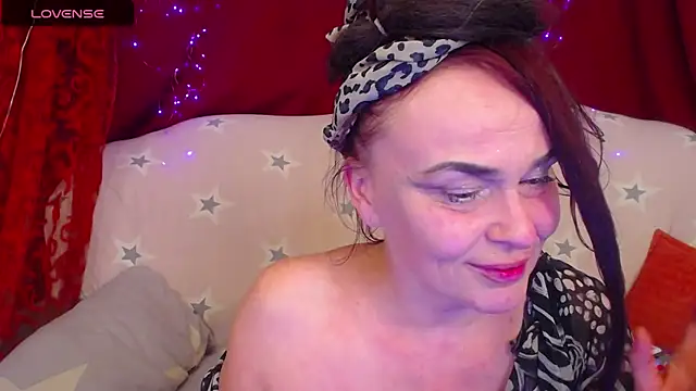XXX chat uživo modela hotzlata