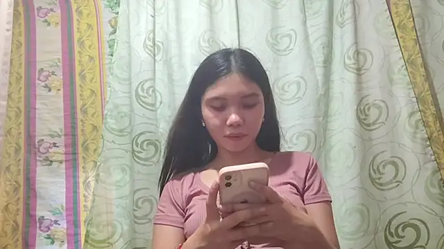 Chat +18 de RegenaKhanponaphan ao vivo