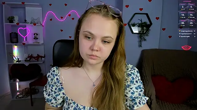 keri_ti Chat XXX live